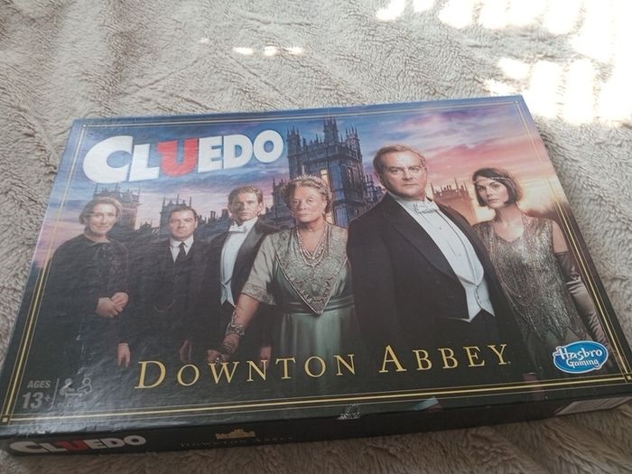 Downtown abbey cluedo game
