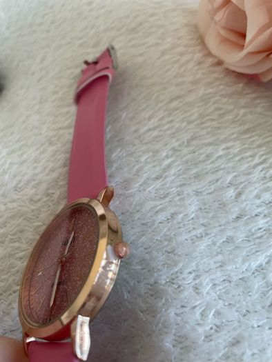 SOKI Rose Gold & Vibrant Pink Glitter Dial Watch