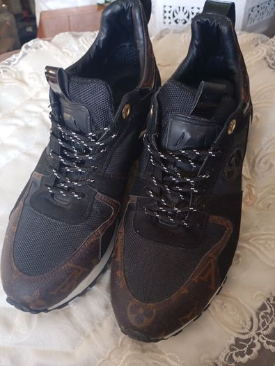 LV ladies runners