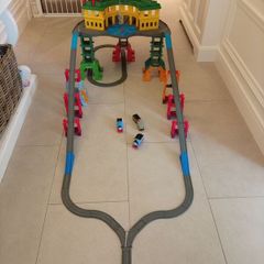 Thomas and friends super station