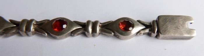 Vintage Natural Garnet and Sterling Silver 925 Bracelet, hallmarked Bracelet. length 7,5" - 26,1g