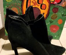 Price drop ZARA WOMAN Black Suede Ankle Boots Size EU 40 / UK 7