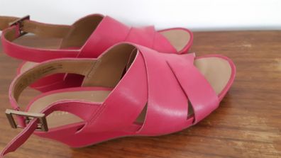 New Clarks Pink Wedge Wedge Sandals REDUCED