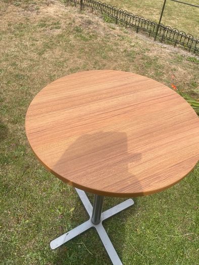 Bar table & 3 Stools
