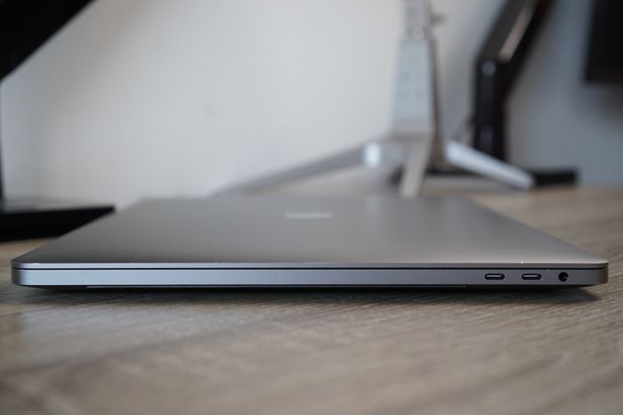 MacBook Pro 16" 2019  32GB | 1TB | i7-9750H | Radeon Pro 5300M 4GB