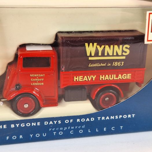 LLedo Diecast Model of Days Gone Fordson 7V Truck Wynns - 3844