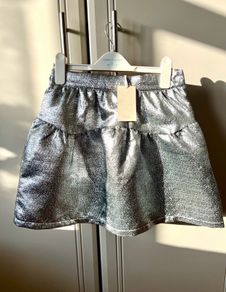 Leigh Tucker silver skirt 9/10y
