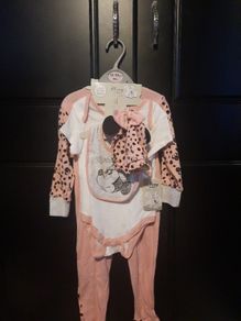Minnie mouse 4 piece set