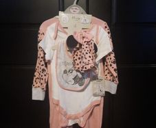 Minnie mouse 4 piece set