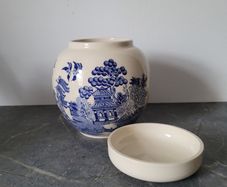 Vintage sadler ginger jar
