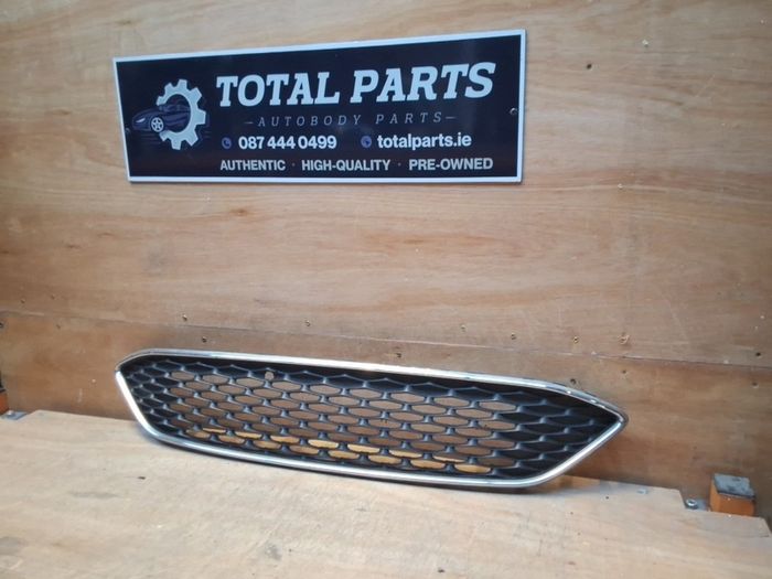 Ford focus 2015-18 front grill