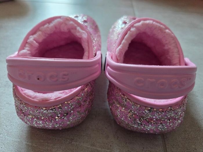 UK4, Crocs Kids' Classic Lined Glitter Clogs