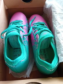Girls Football boots