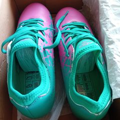 Girls Football boots