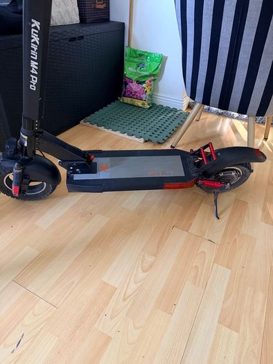 Electric scooter