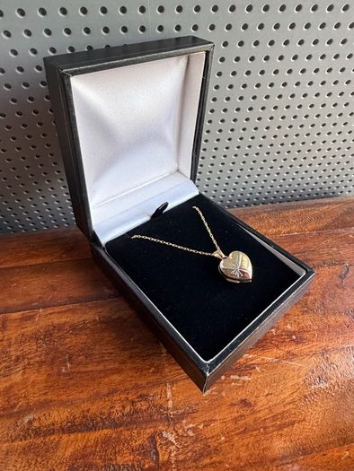 Gold Heart Locket Necklace "21"