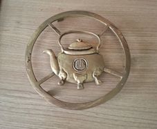 Vintage  Heavy Brass Teapot Trivet 18cm  Diameter