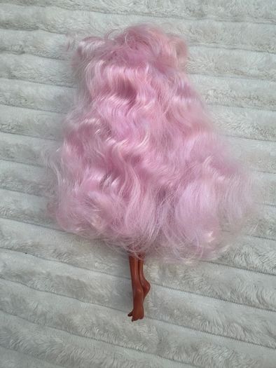 Hairdorables Hairmazing Prom Perfect Fashion Doll WIllow Just Play Pink Hair Used Please see photos