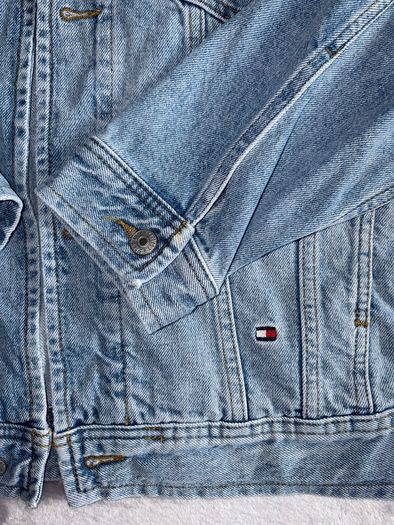 Vintage 90s USA Flag Rare Tommy Hilfiger American Flag Denim Jacket Light Blue Wash Oversized Big Tommy Logo At The Back Unisex Size S