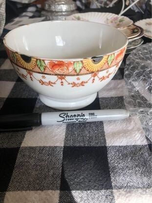 Sunflower Sutherland china bowl