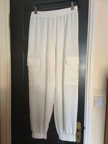 Zara cream cargo pants size M