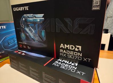 Gigabyte Gaming OC AMD Radeon RX 9070 XT 16GB