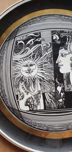 Porcelain plate by Hollohaza