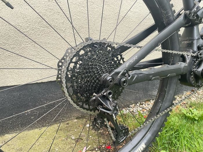 Specialized Turbo Levo Full Suspension Electric Mountain Bike