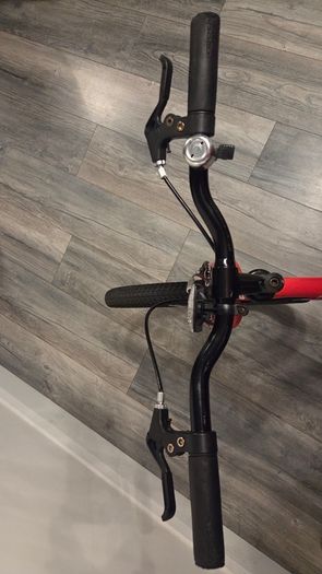 Apollo Envy 20 inch kids bike