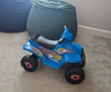 Mini Quad for a toddler 6V
