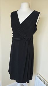Fab LBD. Gorgeous size L St Martin black dress including pause