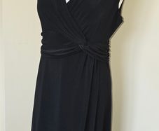 Fab LBD. Gorgeous size L St Martin black dress including pause