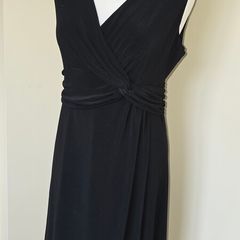 Fab LBD. Gorgeous size L St Martin black dress including pause