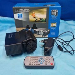 LED Mini Projector
