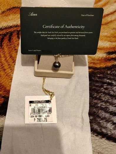 Genuine Black South Sea Pearl Pendant  Boxed with Certificate
