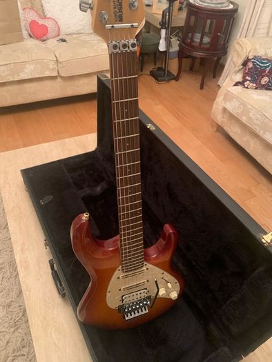 musicman Silhouette