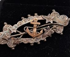 Vintage sterling silver brooch