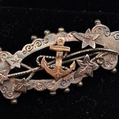 Vintage sterling silver brooch