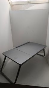 Adjustable folding laptop desk