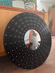 Black mirror 81cm