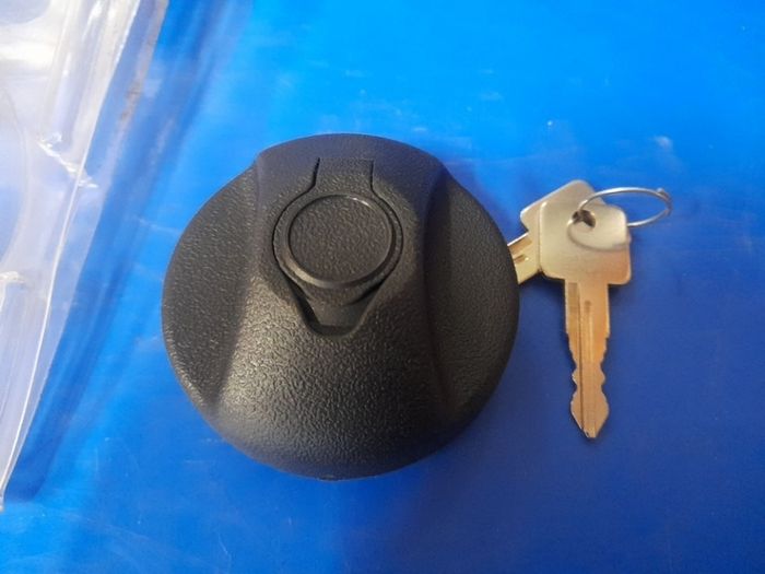 Waso locking fuel cap