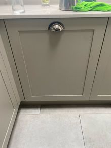 Shaker wooden unit door