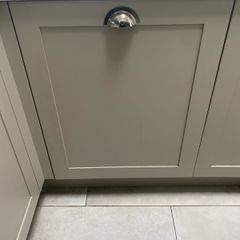 Shaker wooden unit door