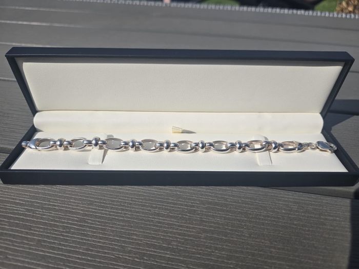 Brand New Heavy 925 Silver Bracelet