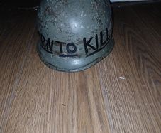 army helmet , viet nam , iraq , not sure collectables