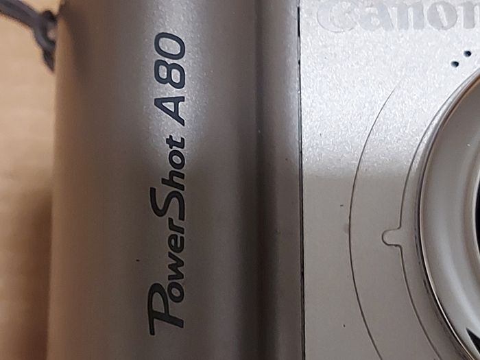 Canon PowerShot A80 Digital Camera, with carry case, working fine and in excellent condition