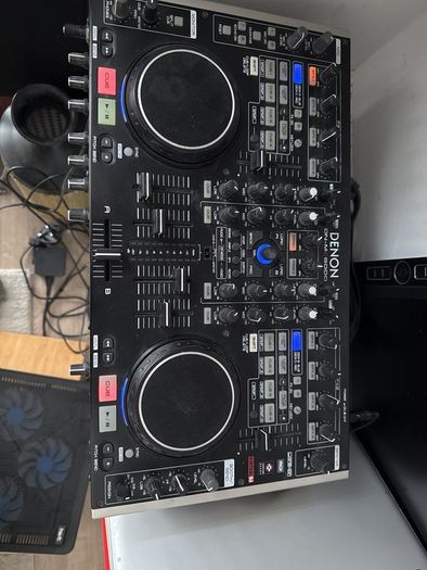 Denon DJ controller MC-6000