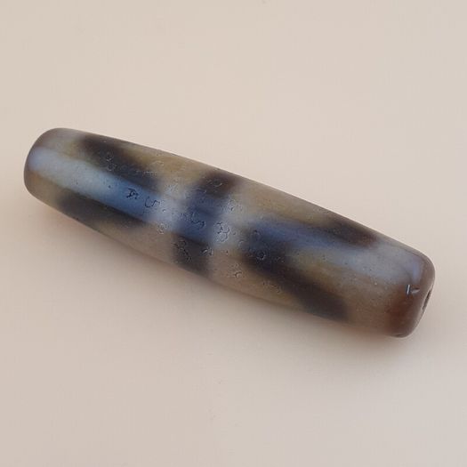 Vintage Himalayan Tibetan Zigzag Pattern Agate Bead Amulet