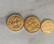 Gold sovereigns lot