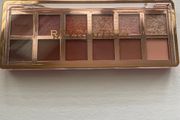 Revolution the true icon eyeshadow palette